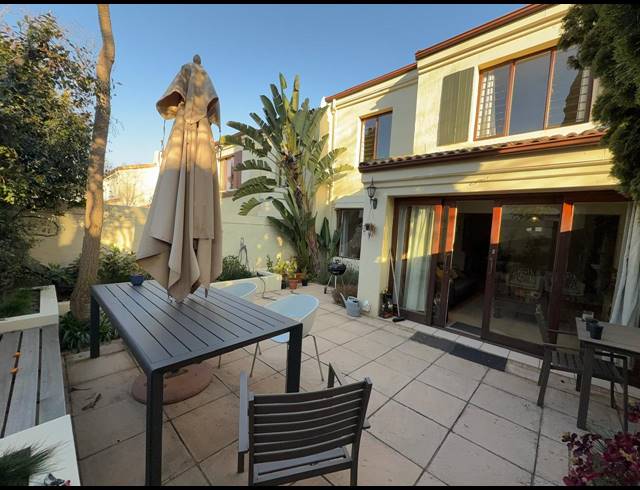 3 BEDROOM TOWNHOUSE FOR SALE IN ILLOVO